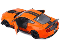 2020 Ford Mustang Shelby GT500 Bright Orange with Black Stripes 1/24 Diecast Model Car by Maisto - View 2